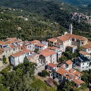 Lovely Renovated Near Appartamento